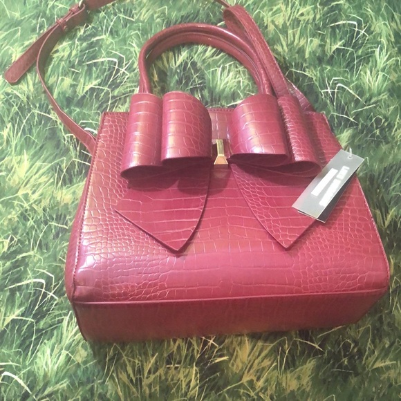 Like Dreams Bowtie Vegan Leather Crossbody Purse - Picture 4 of 13